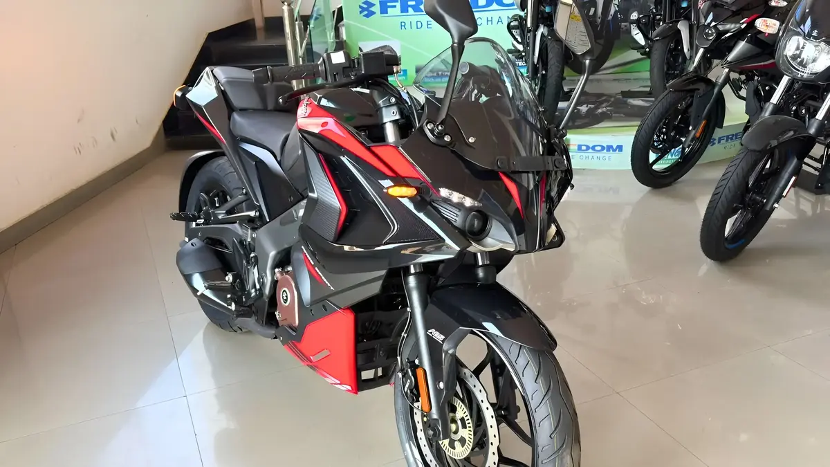 Bajaj Pulsar RS200